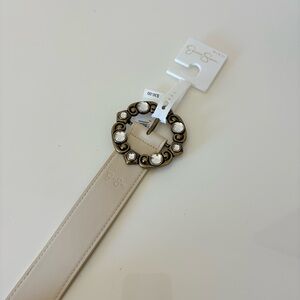 NWT Jessica Simpson Elegant Cream Belt with Gold Buckle